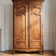 Armoire Louis XV en noyer