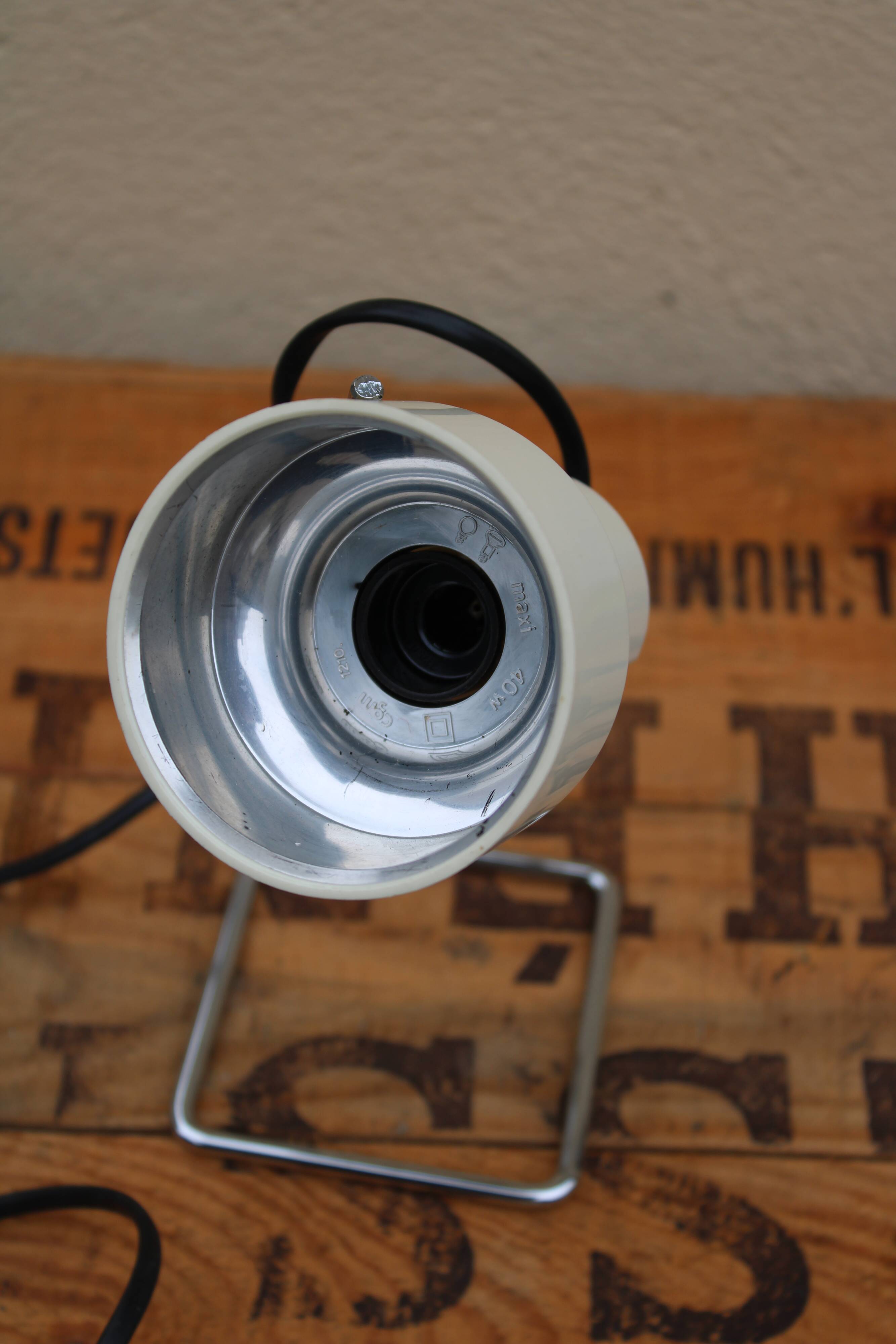 Vintage spot lamp