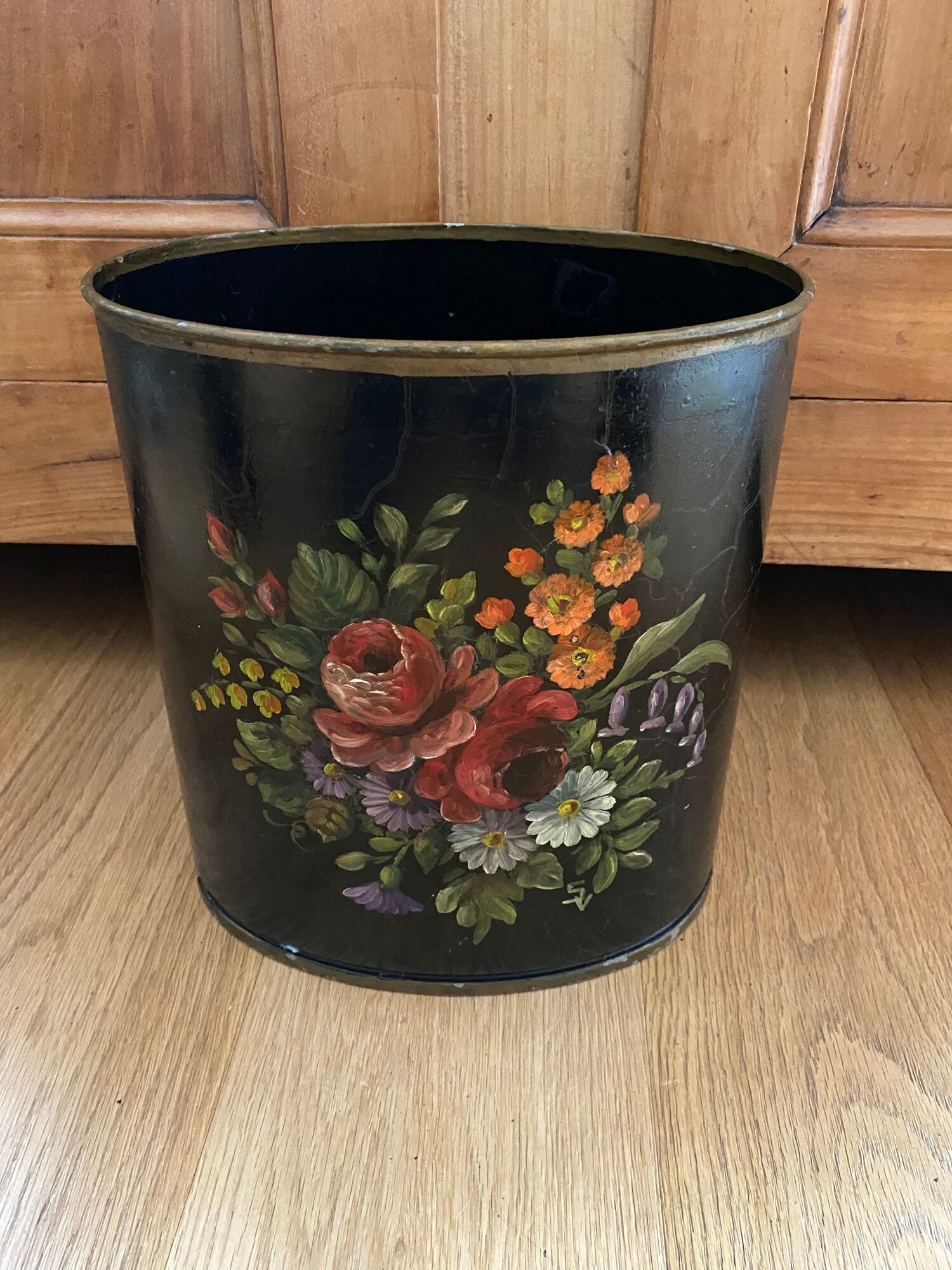 Basket in painted sheet metal Napoleon III signed black background and flowers