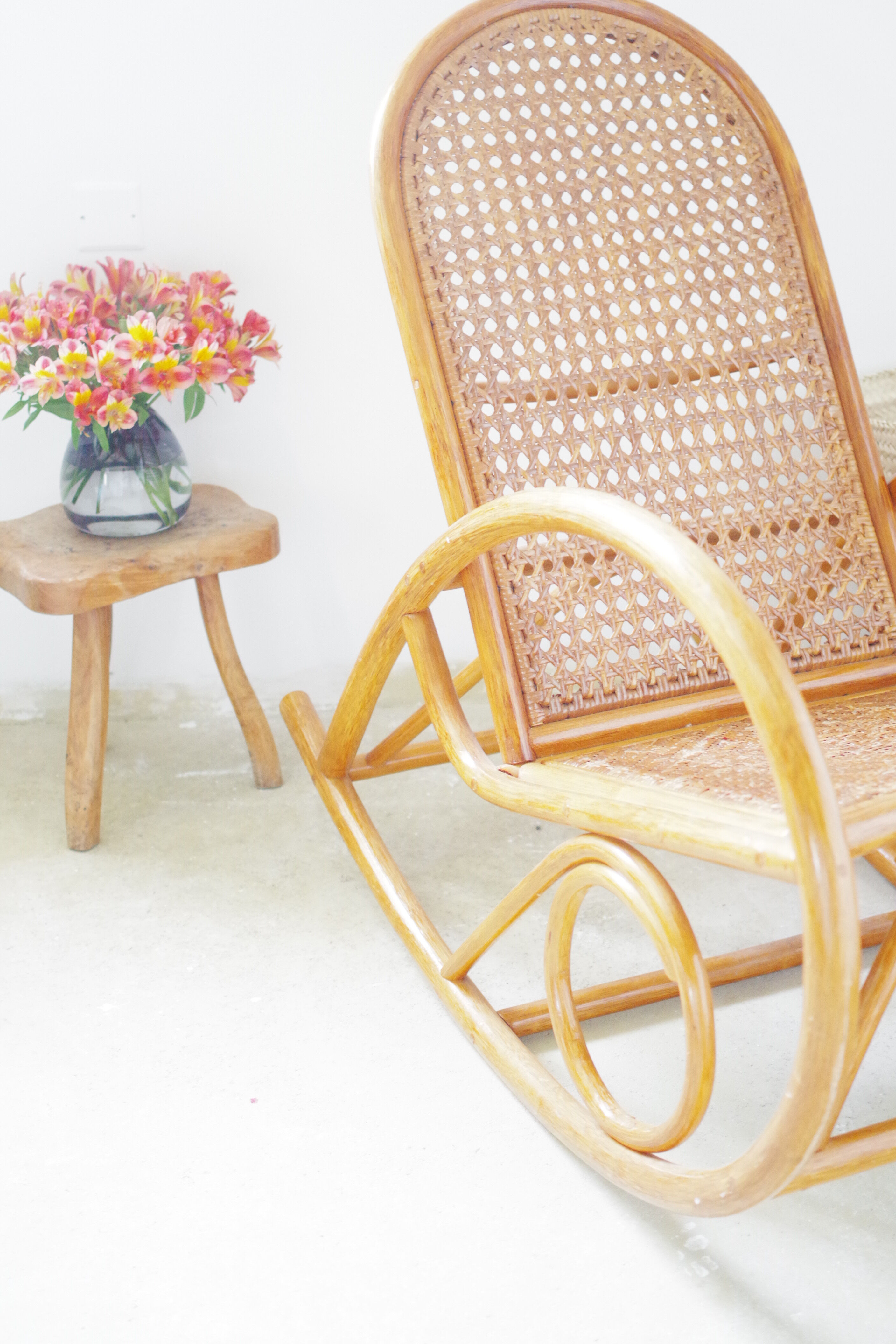 Rocking-chair ancien cannage et rotin bambou