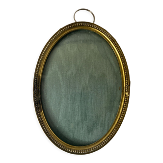 Medallion photo frame