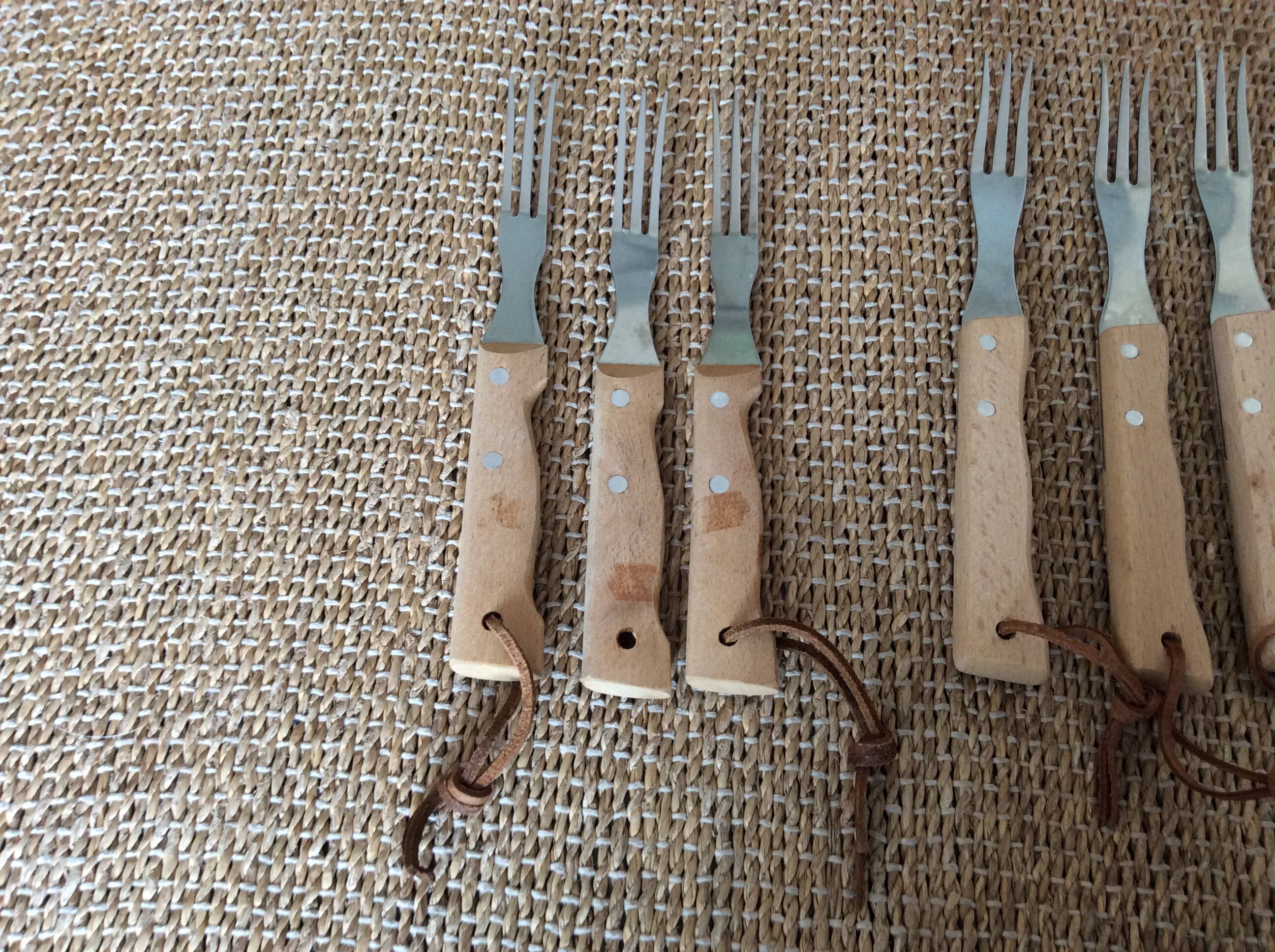 9 wood and metal forks