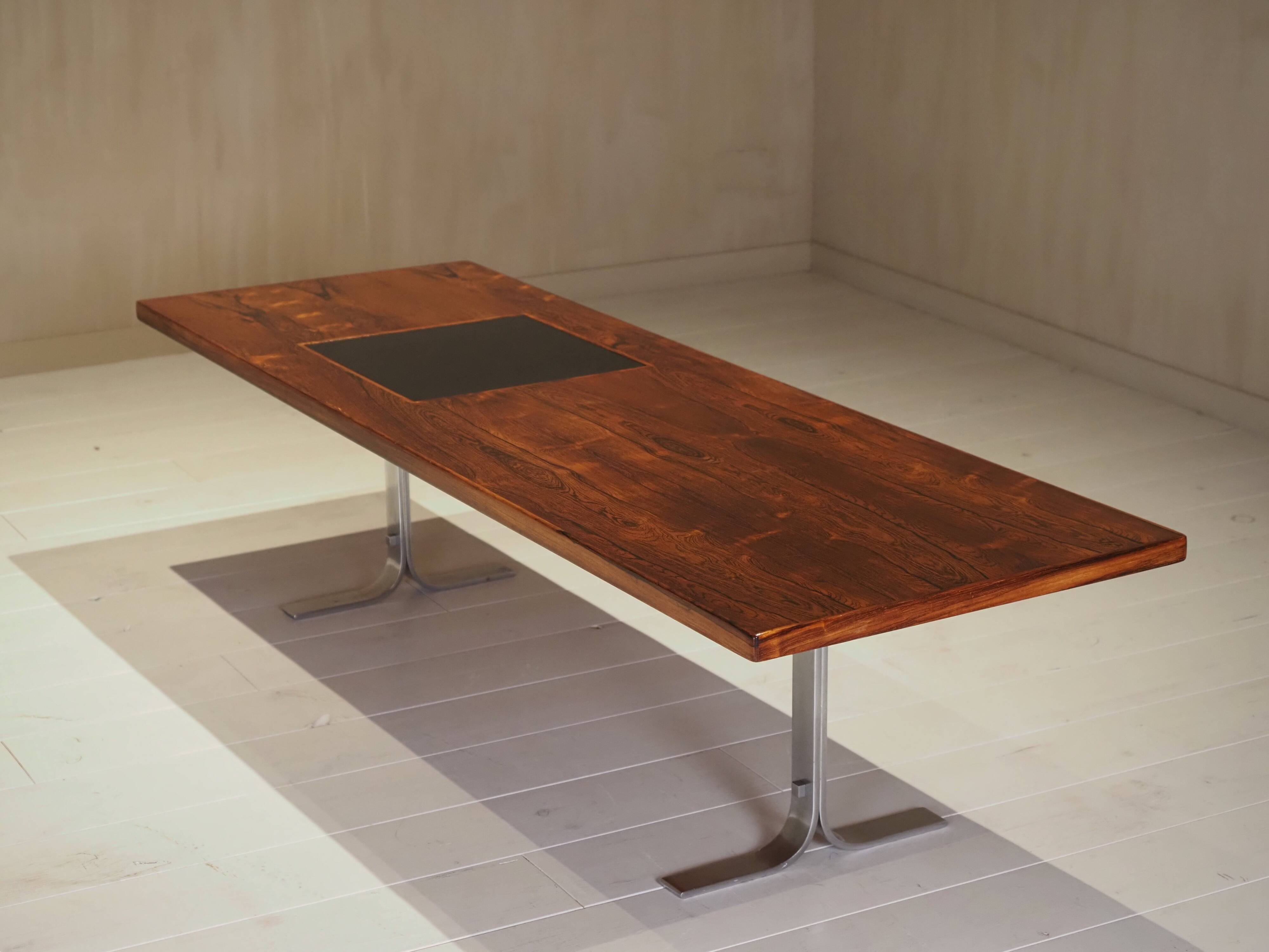 "Model 66" coffee table from the 1950s by Erik Bach.