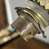 Lustre en bronze doré avec verrerie aux roses et coquilles