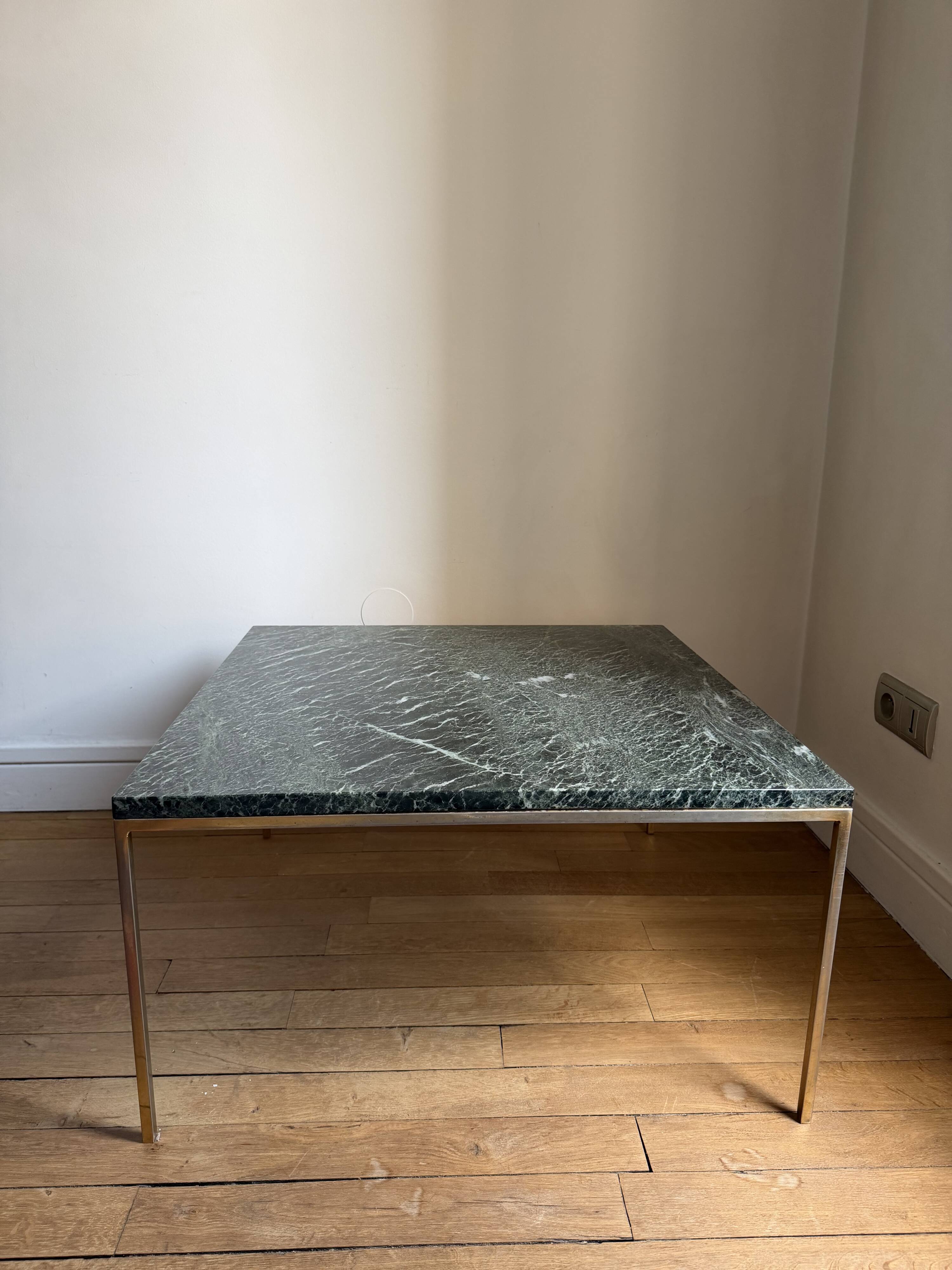 Vintage coffee table in green marble and brass, 1960s-70s.