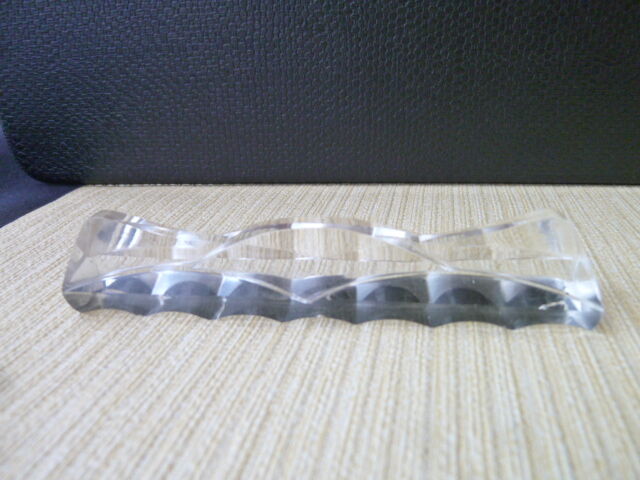 Box of 12 crystal knife holders Triangular shape