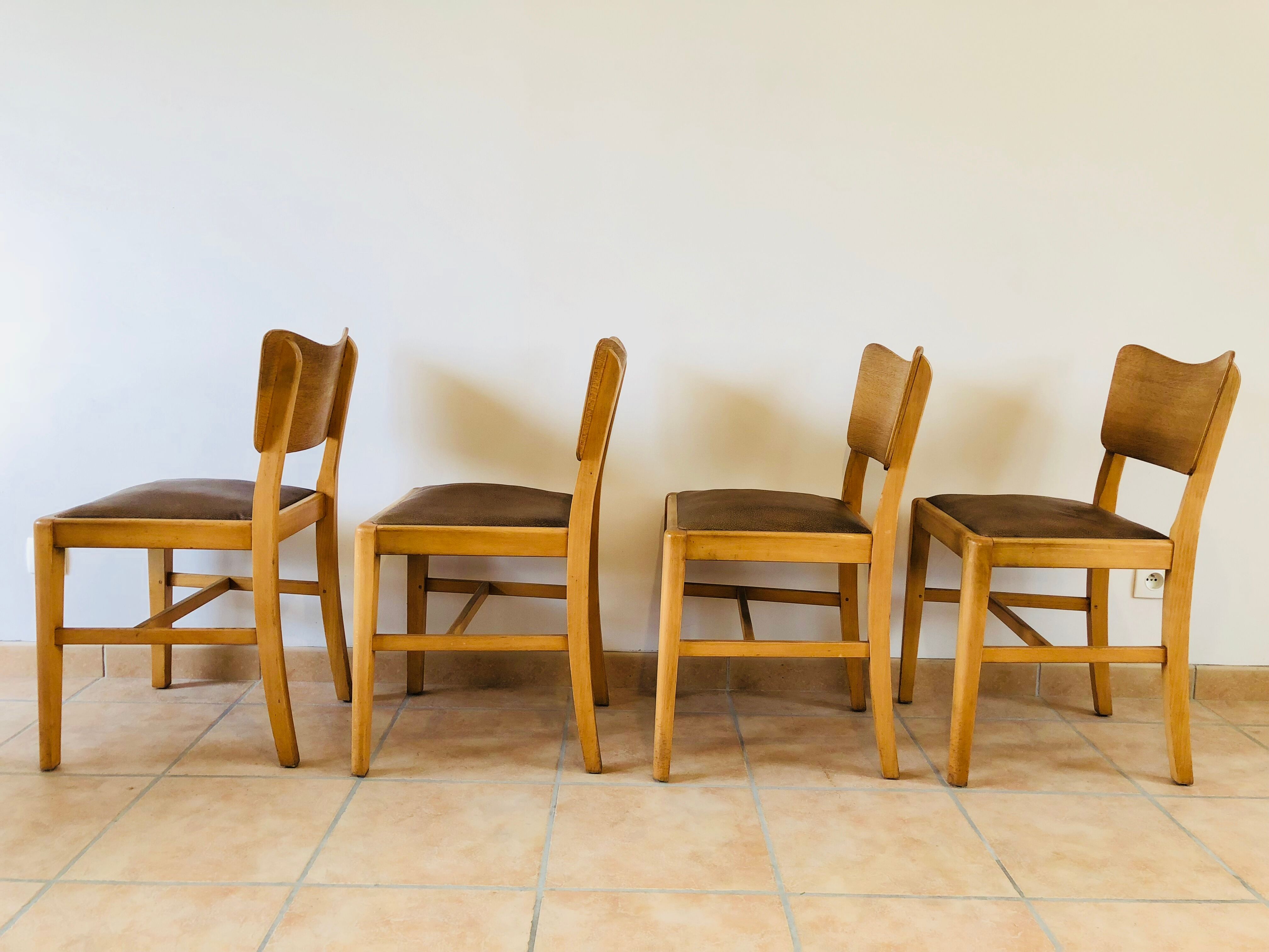Set of 4 chairs oak