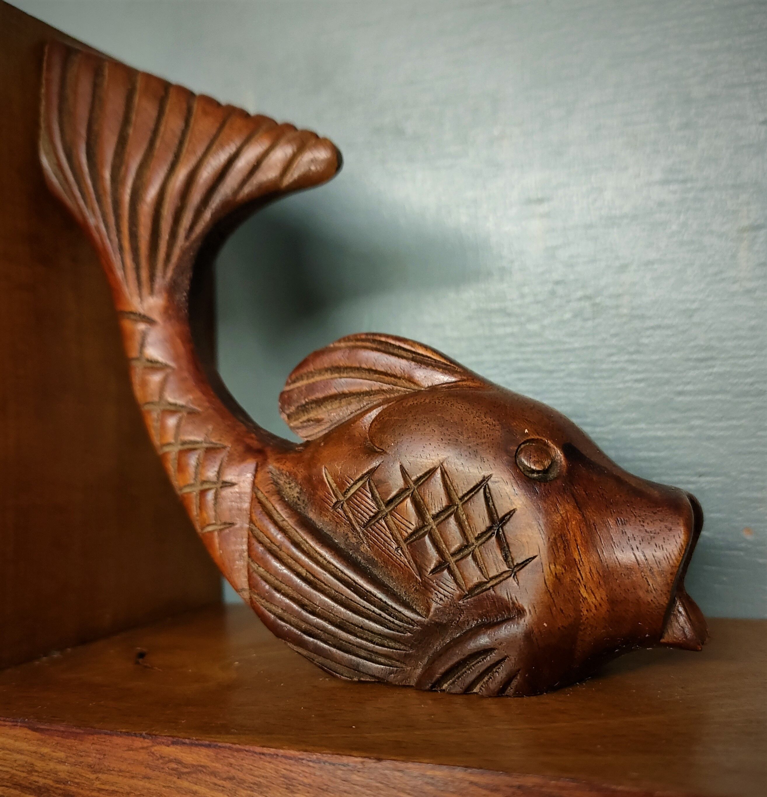 Pair of hand-carved art-deco fish bookends - 30s