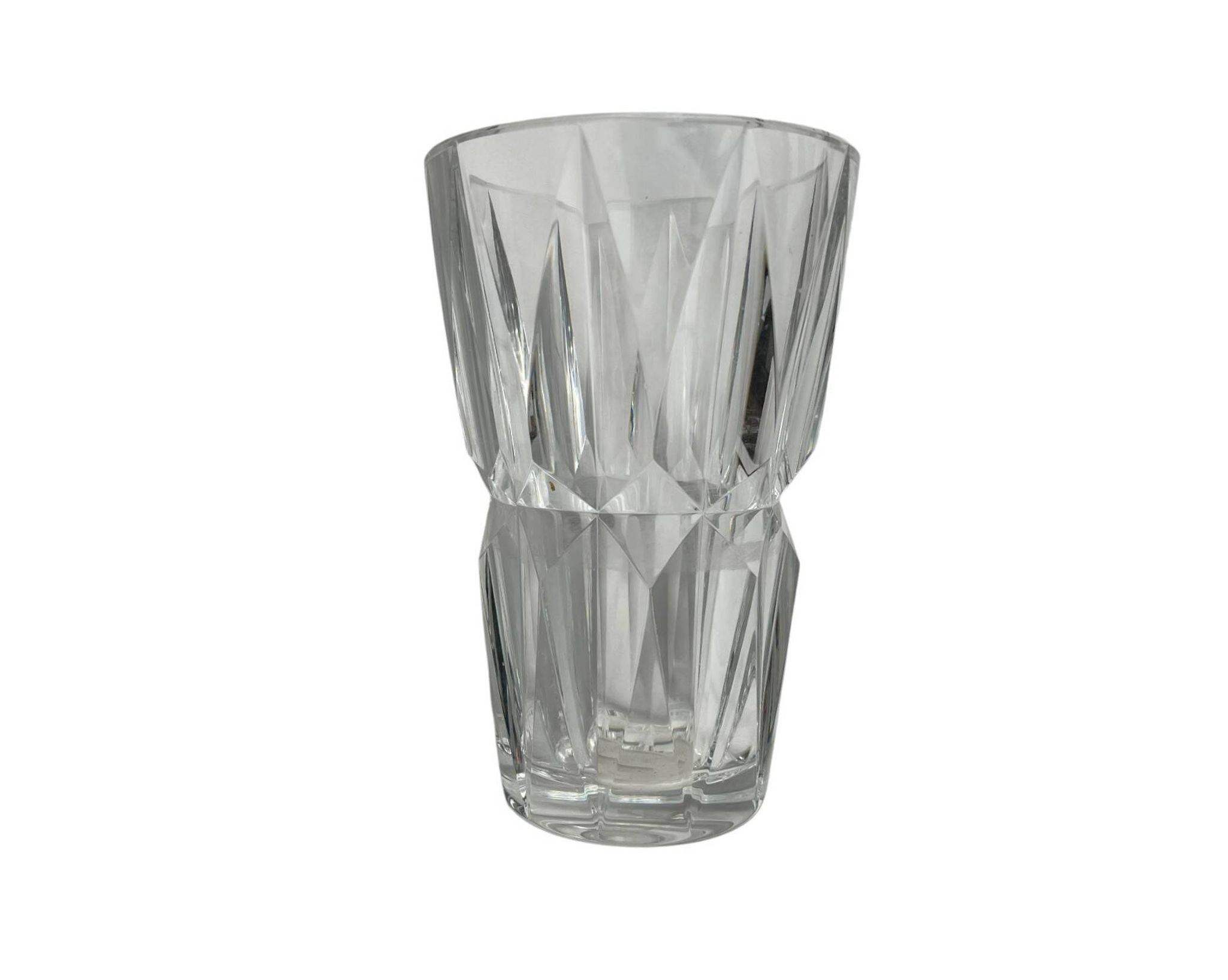 Saint Louis, vase en cristal tronconique signé vers 1950