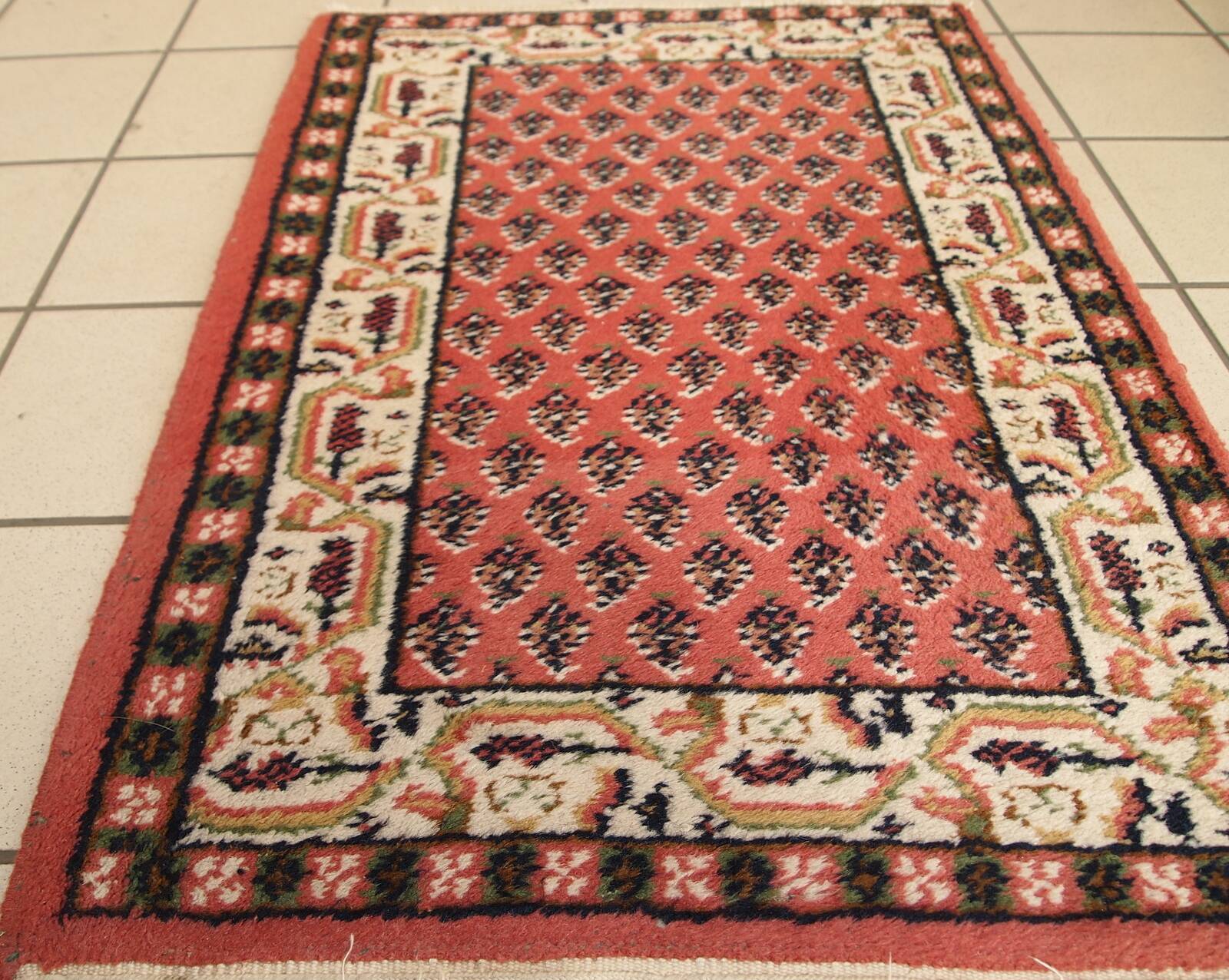 Tapis vintage fait main Indo-Seraband en laine rouge (62cm x 90cm)