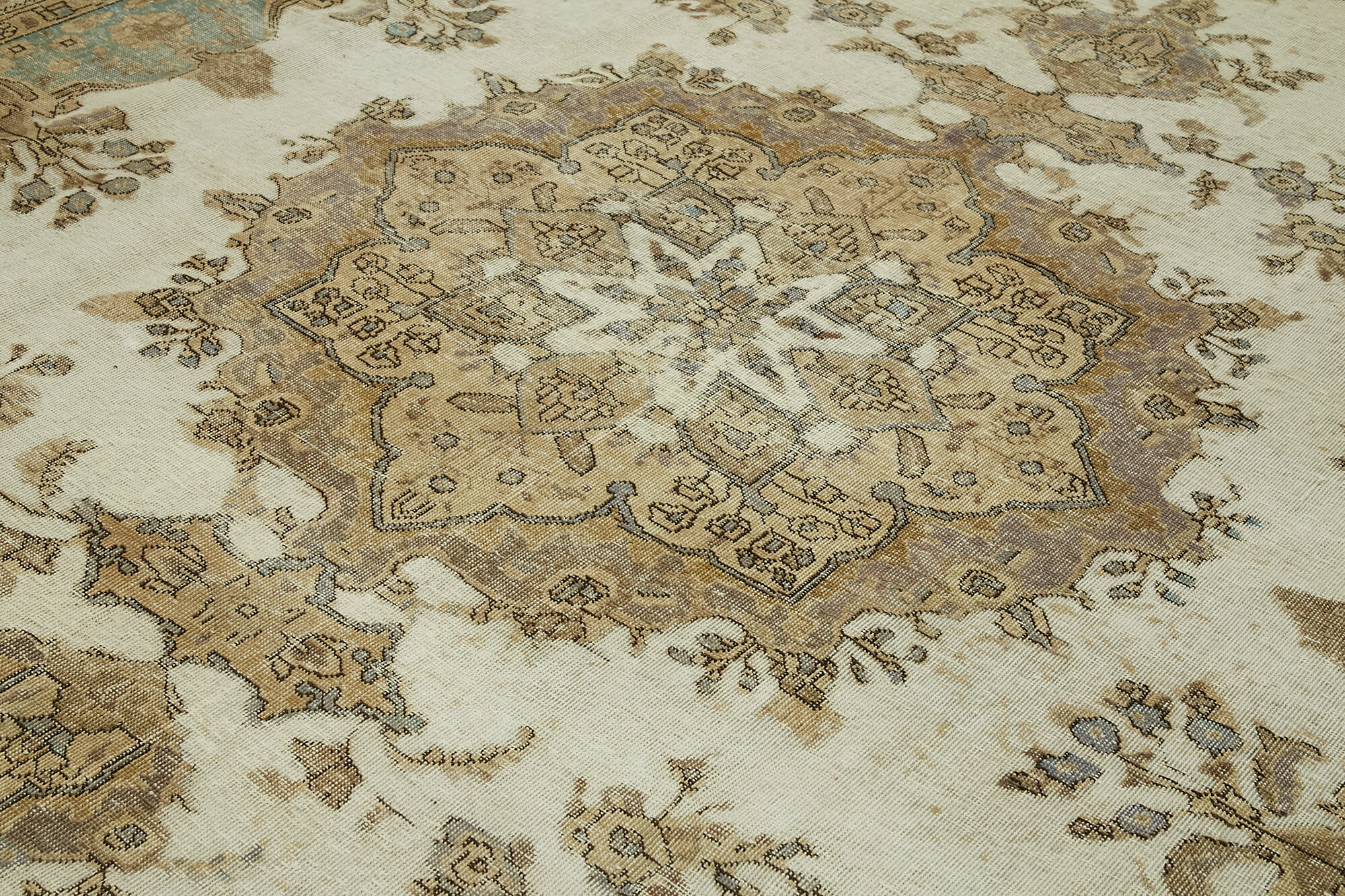 Handmade oriental contemporary 1980s 304 cm x 377 cm beige wool carpet