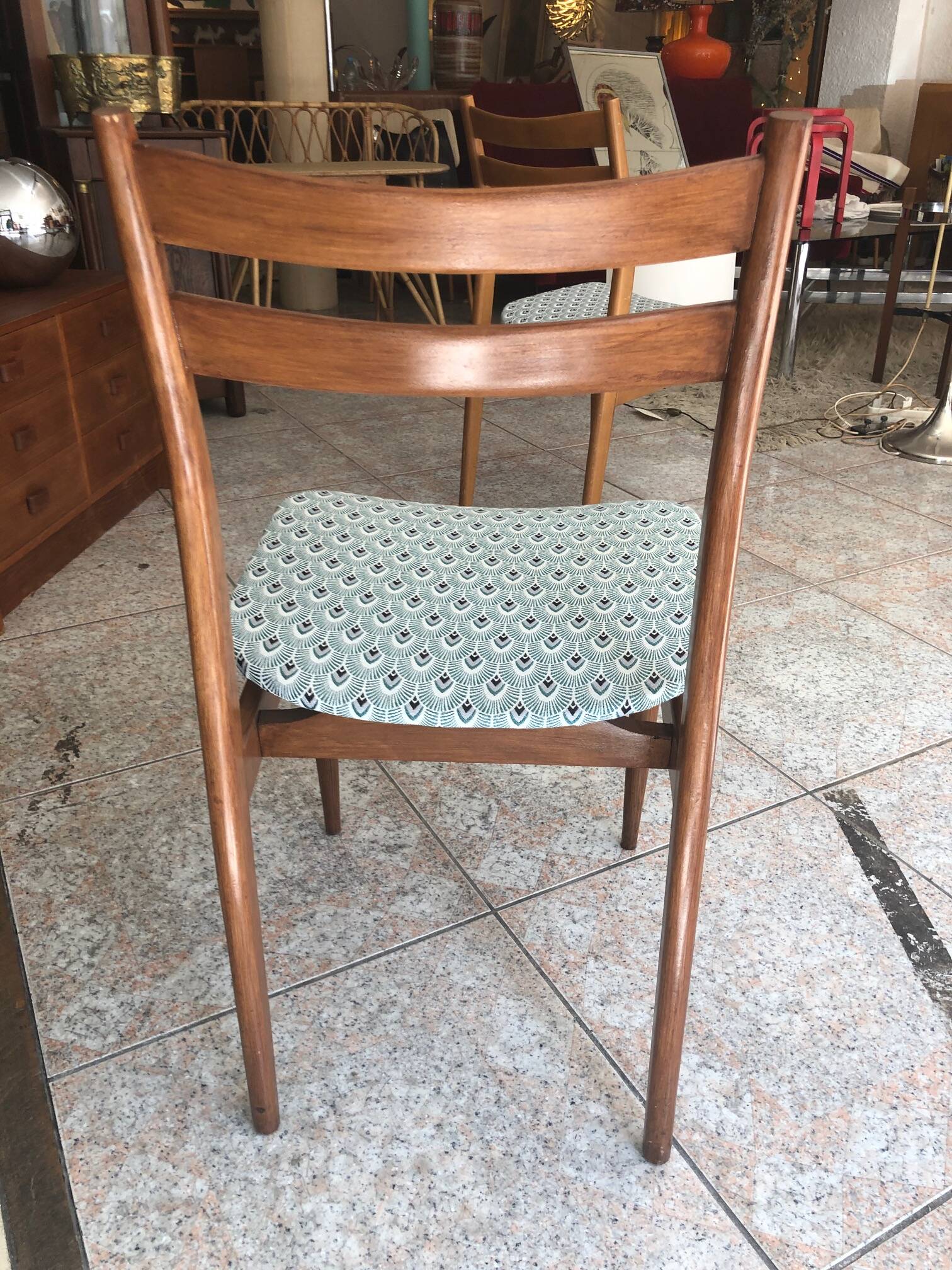 6 Scandinavian chairs