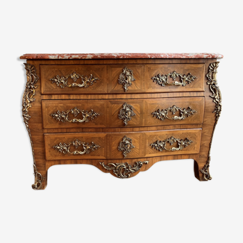 Commode de style Régence XIXe siècle