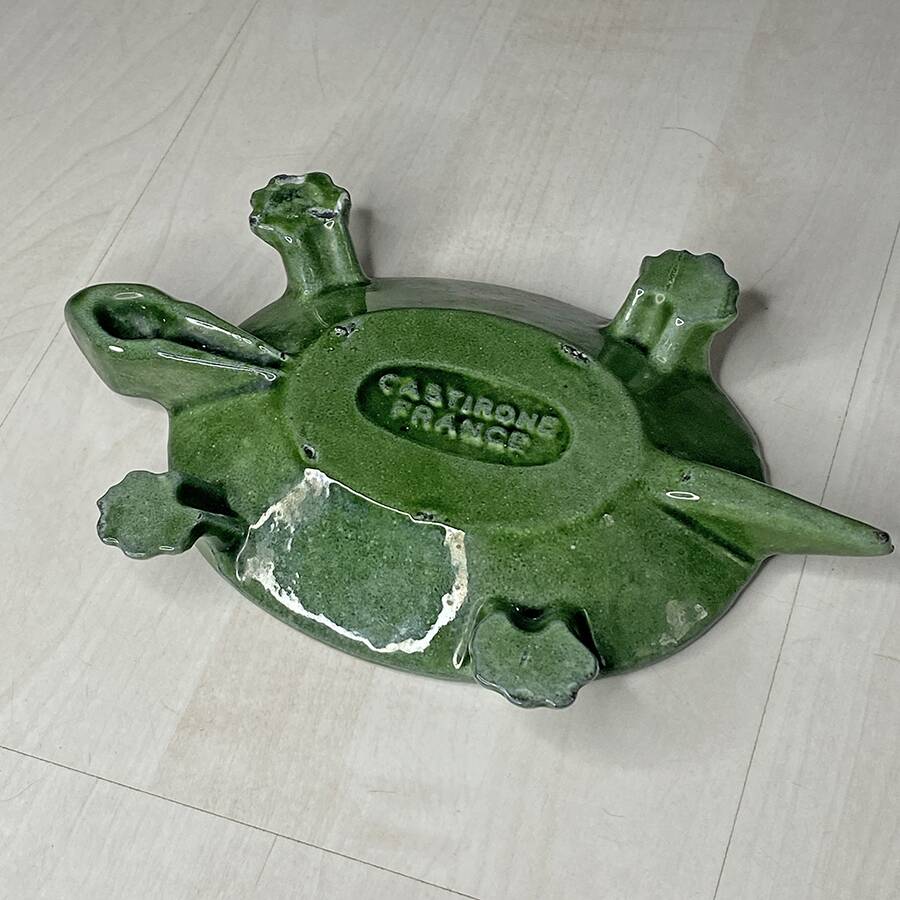 Turtle pocket tray in enameled cast iron signed Castirone France