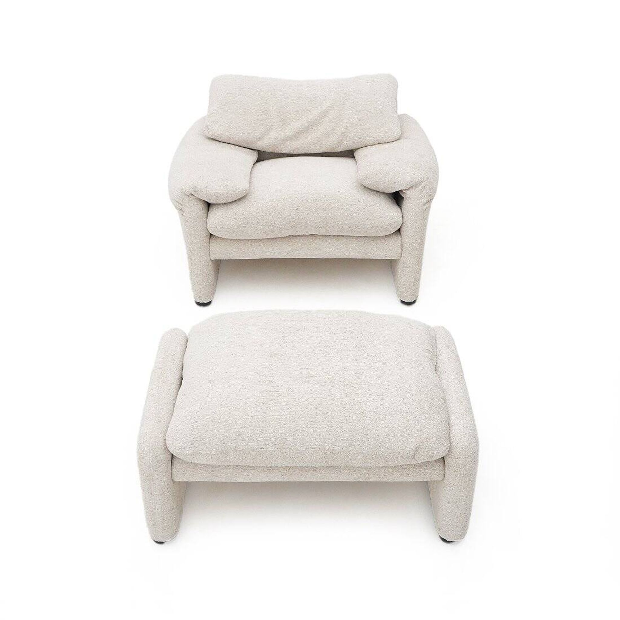 Maralunga armchair and ottoman set by Vico Magistretti for Cassina, 1970s.