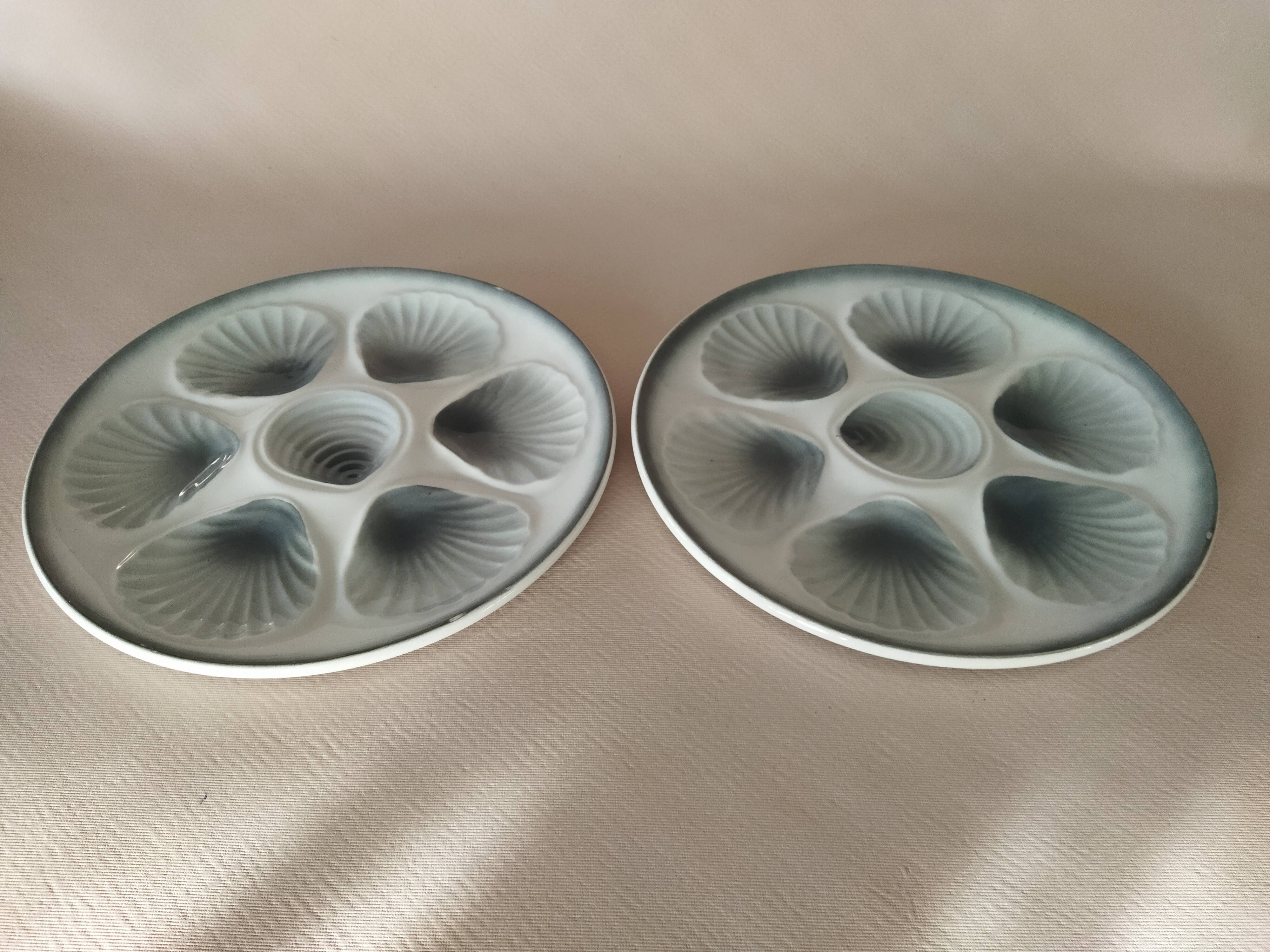 2 Moulin des Loups Orchies oyster plates