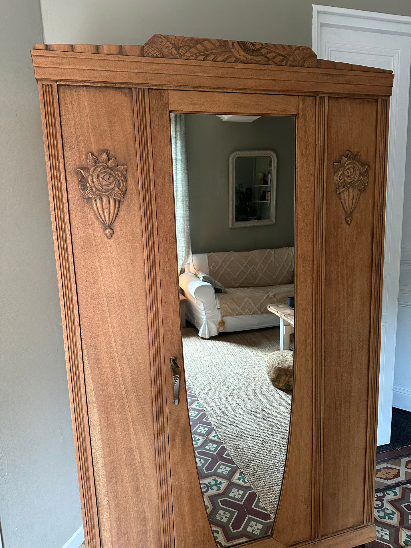 Romantic Art Deco wardrobe