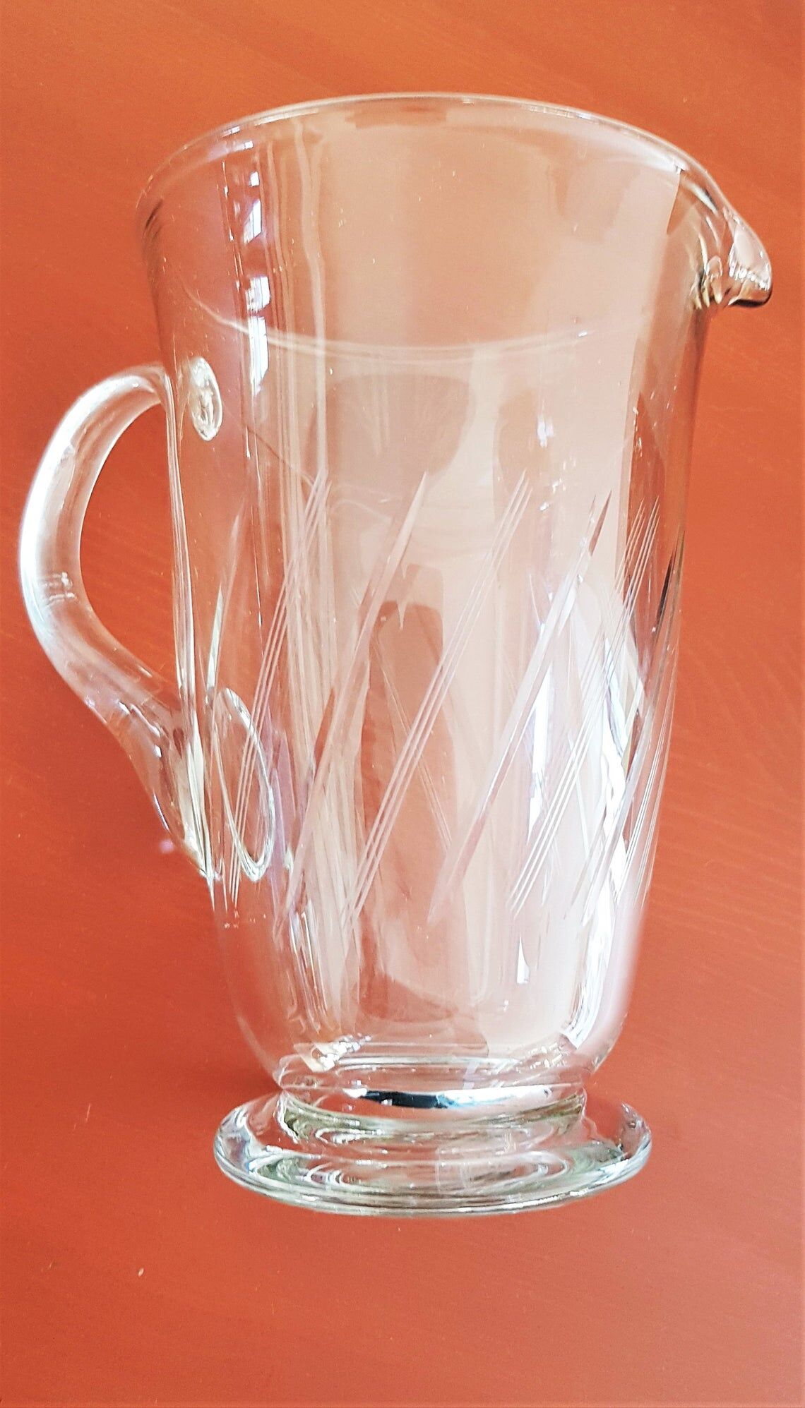 Glass carafe