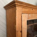Pine bonnet maker