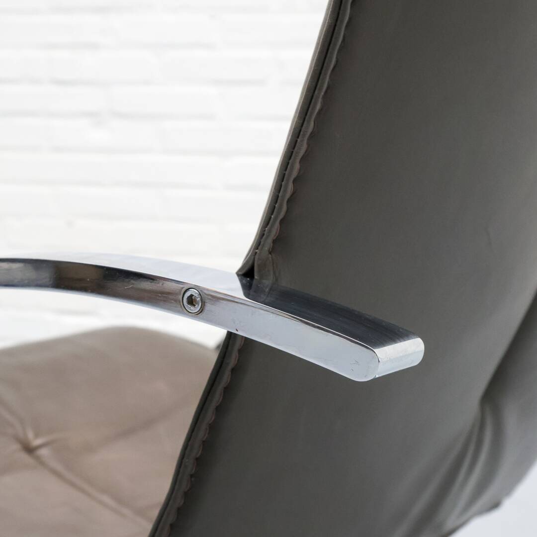 Fauteuil lounge Arco de Paul Tuttle à Strässle
