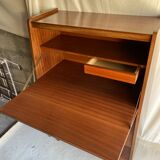 Secretary 60s.