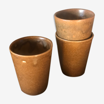 3 cups brown sandstone