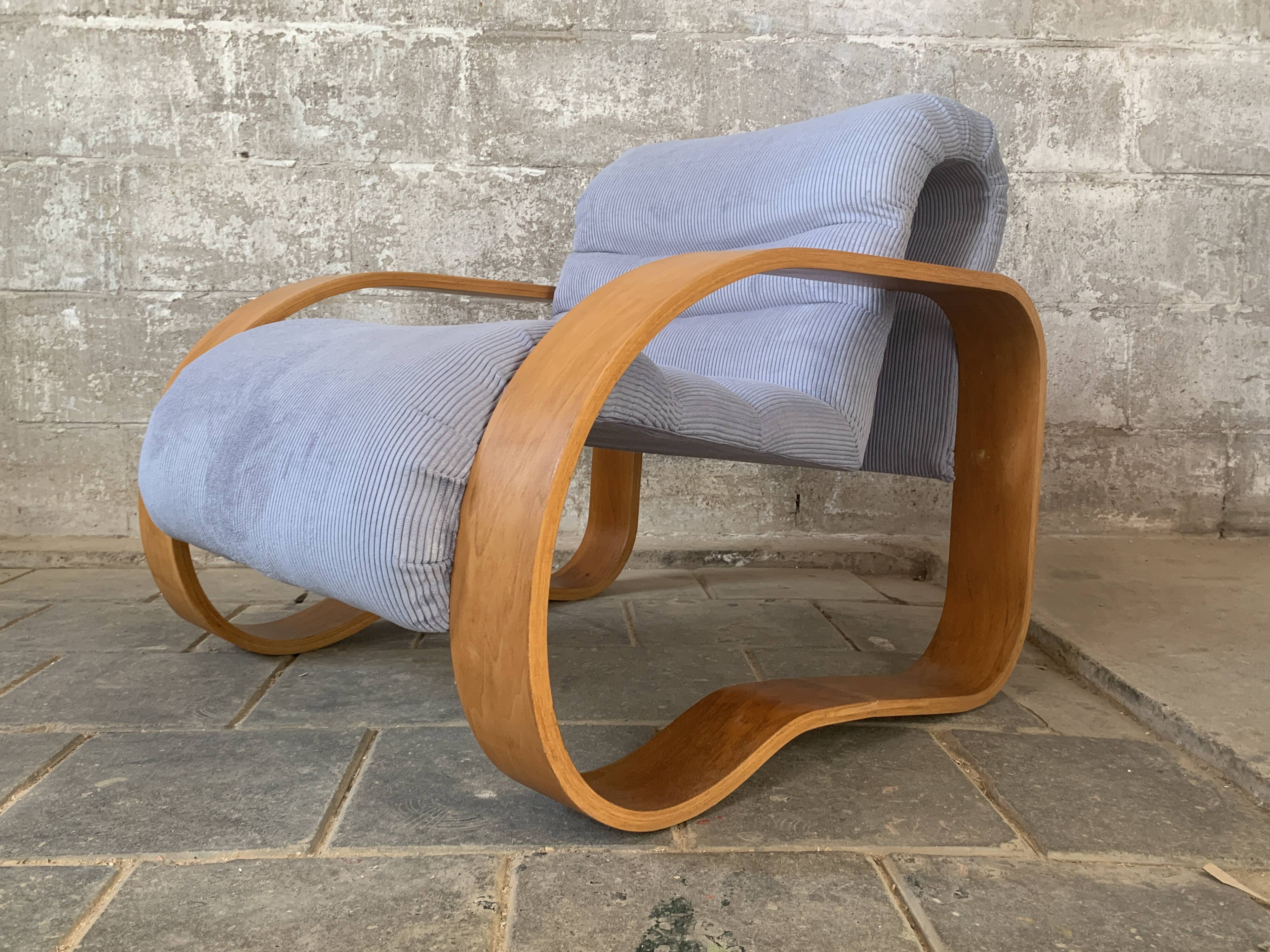 Midcentury modern curvy wavy lounge chair by Jan Bocan, Czech 1970s