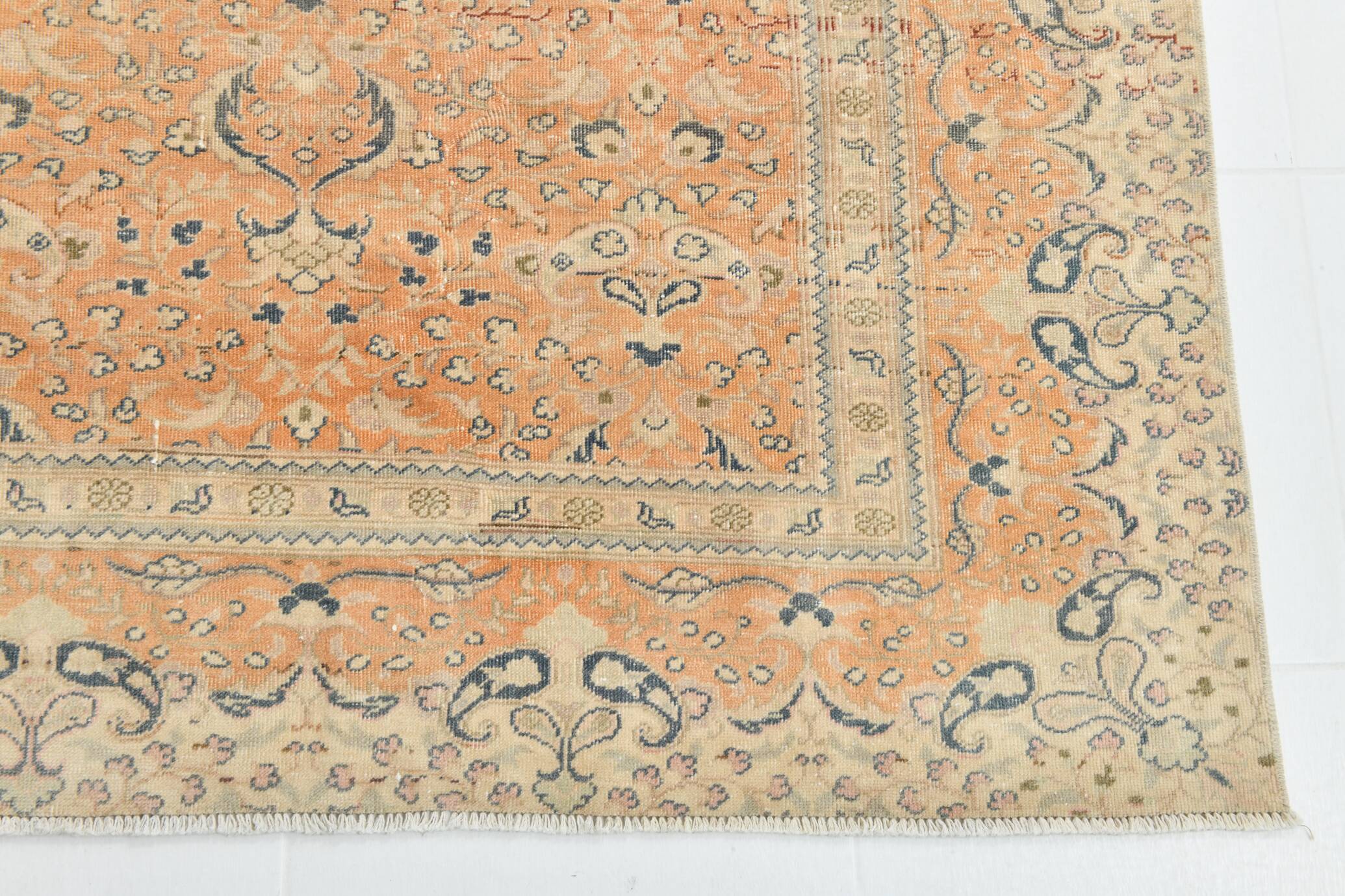 Grand Tapis Vintage Pêche & Beige – Motifs Fins, Tons Clairs, 298x400 Cm