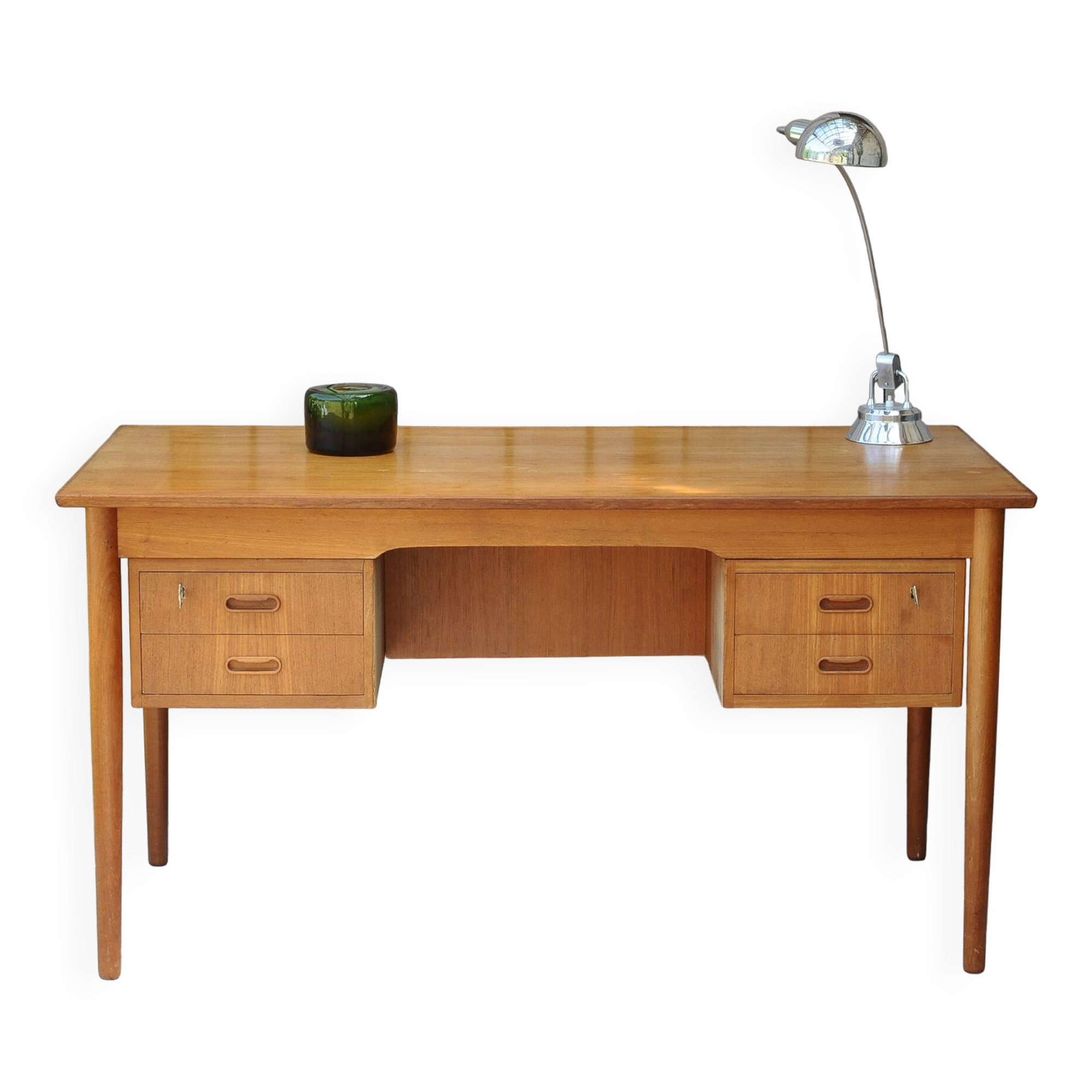 Flat teak desk by Gunnar Nielsen