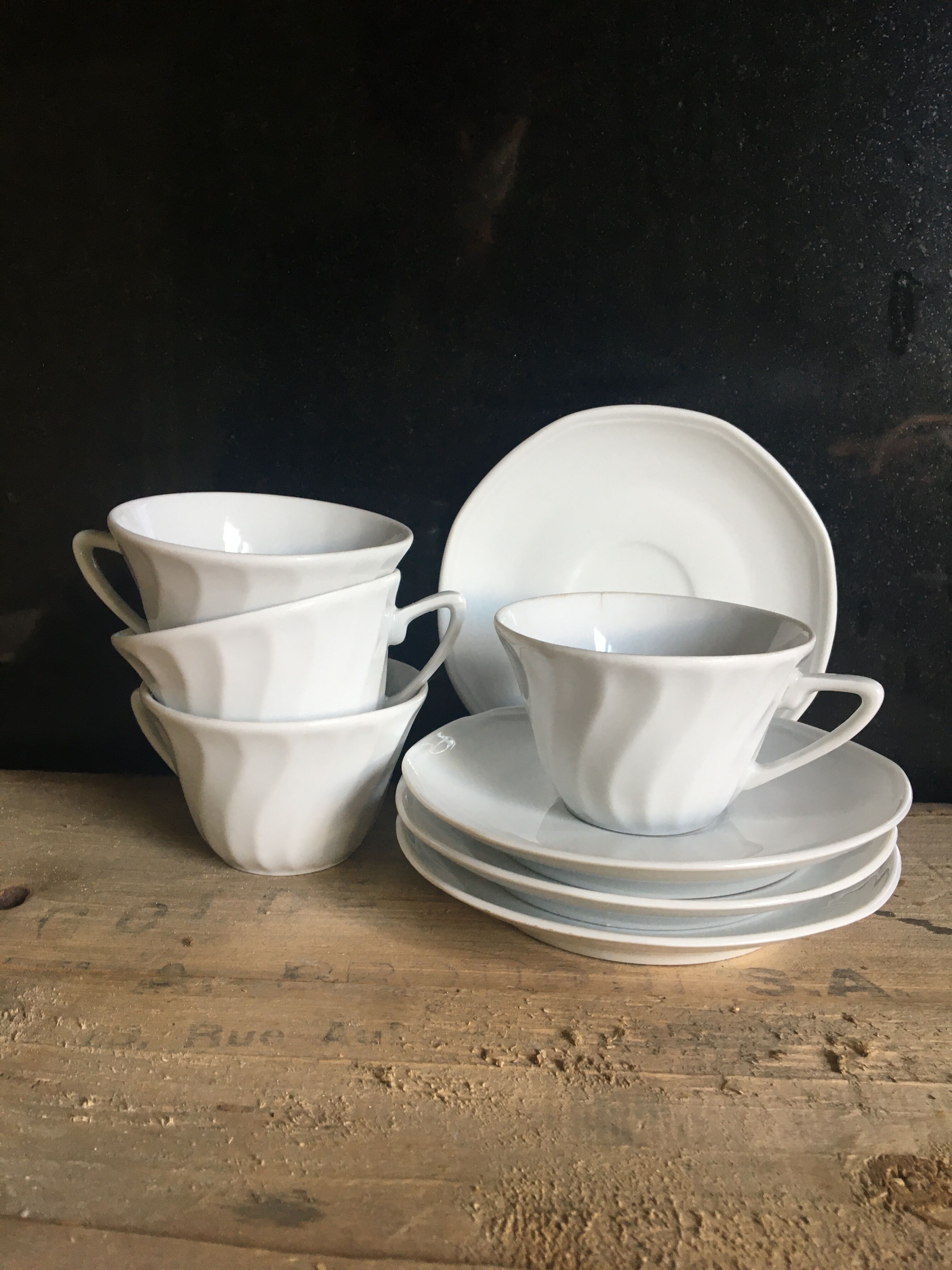 4 cups Deshoulières porcelain