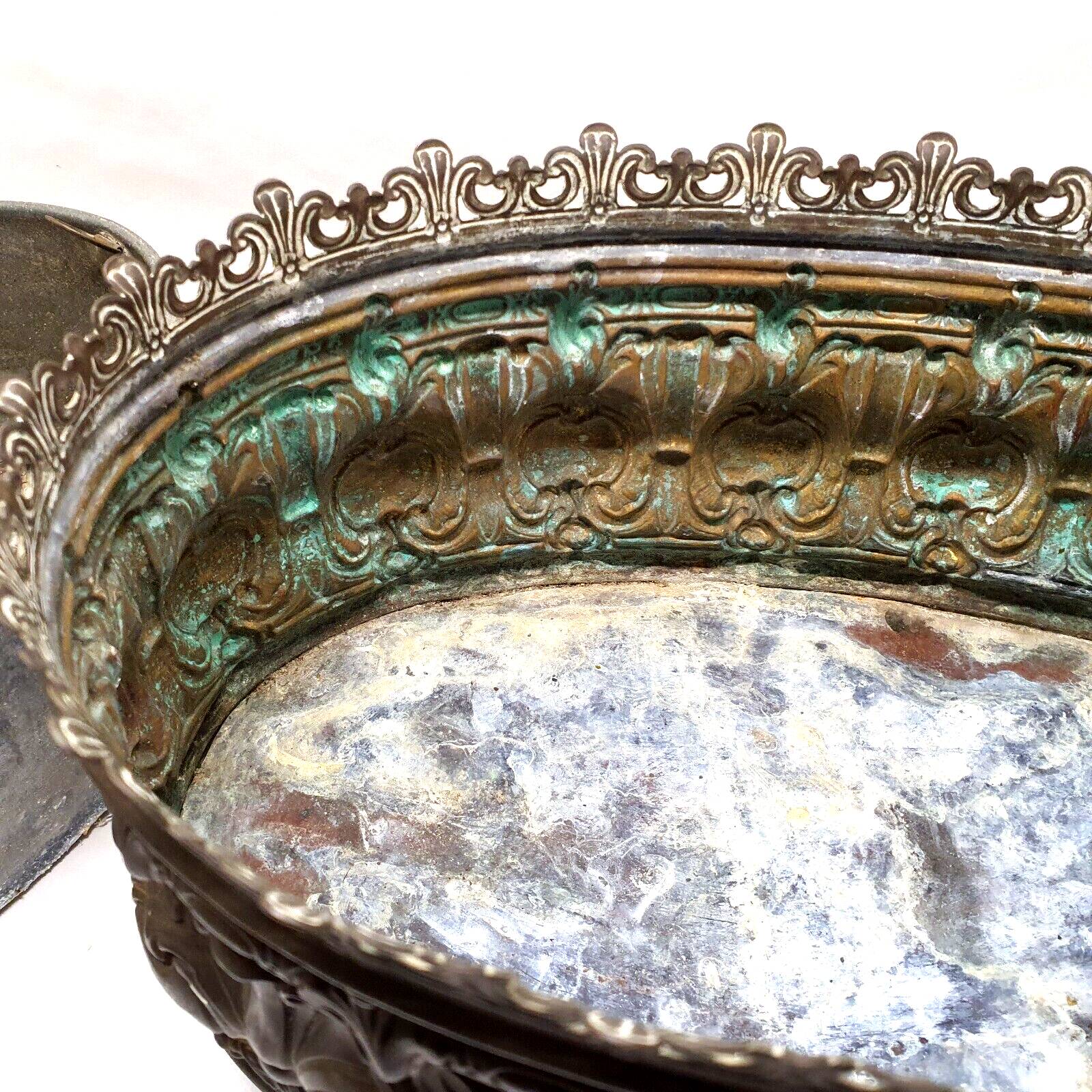 Old planter decorations medallion brass / bronze deco flower garden