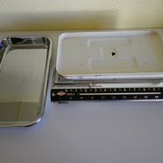 Old metal and chrome metal balance - Krups brand - 1960s