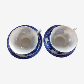 2 tasses en porcelaine avec leur soucoupe, décor "dragon japonais" peint à la main. Faites au Japon.