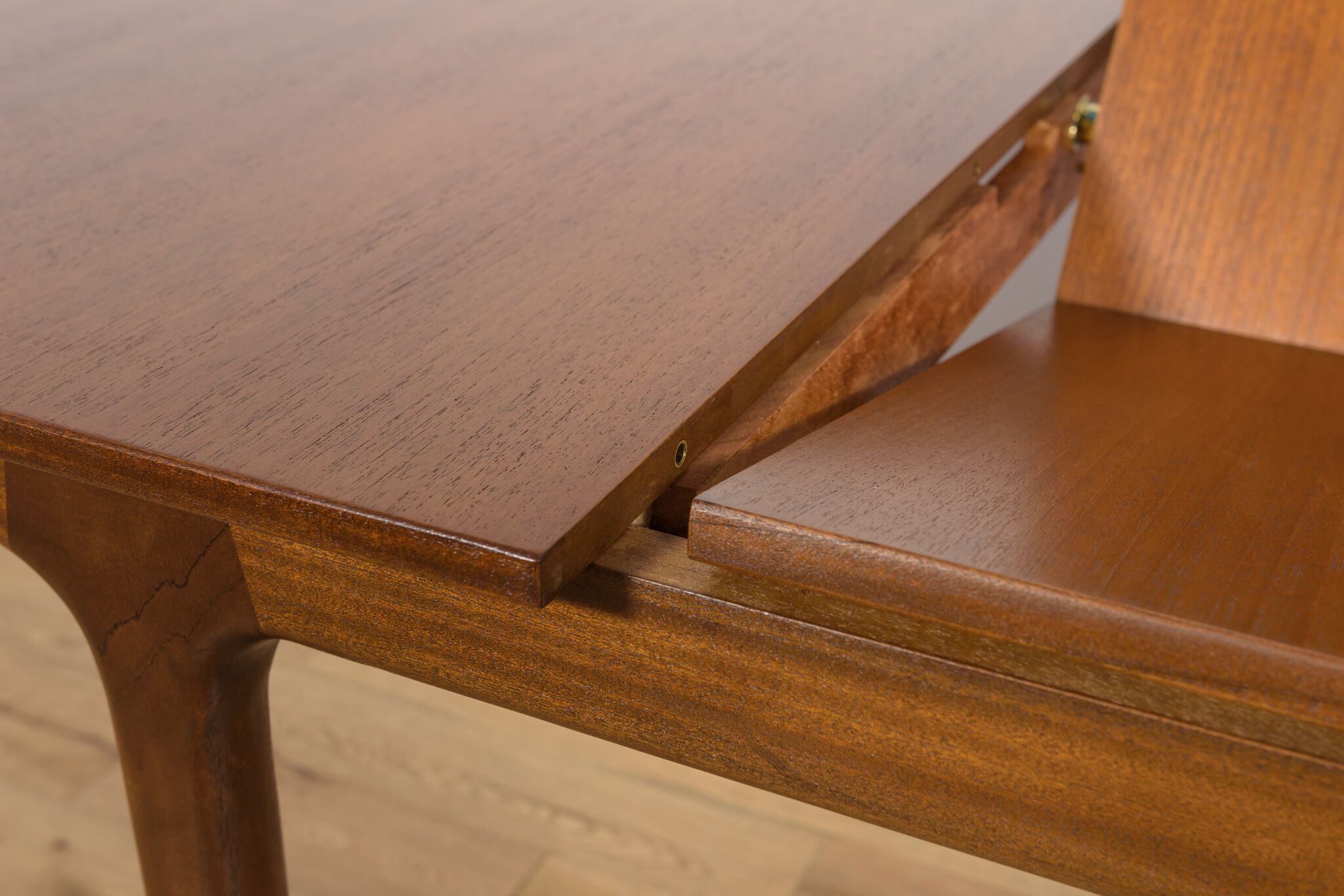 Mid-Century Teak Extendable Dining Table from McIntosh, 1960s