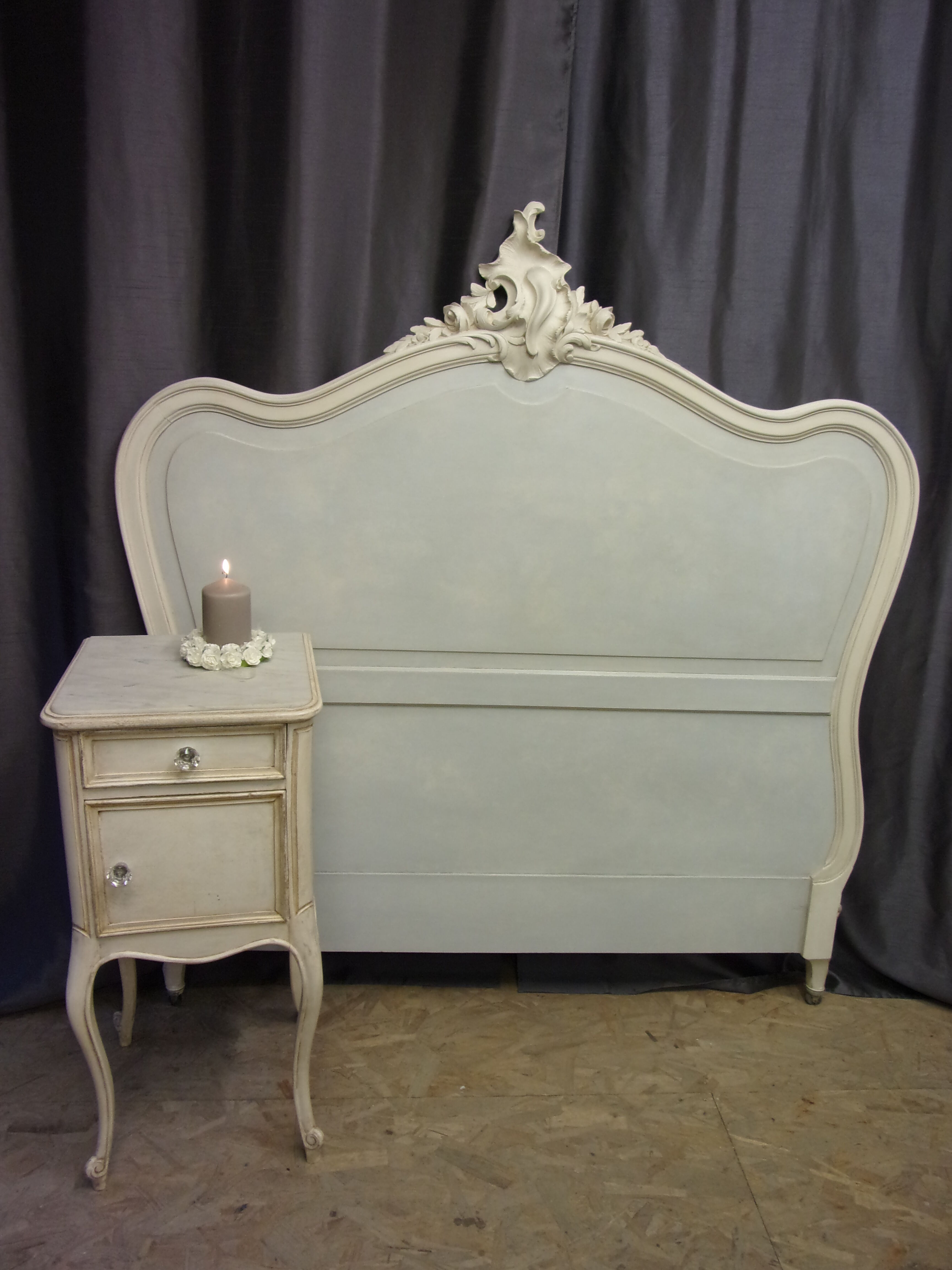 Old headboard 140 cm Louis XV style redesigned gustavian style