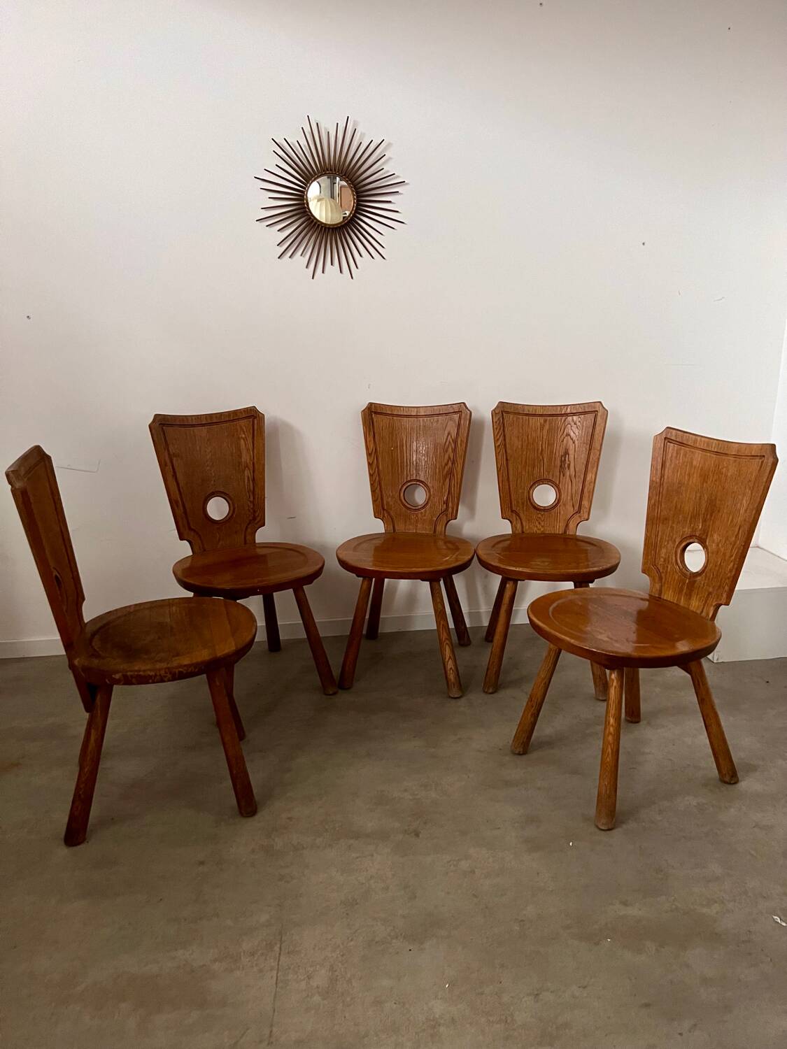 Set of 5 vintage 70s Brutalist design solid wood chairs