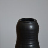 Matte black vase Japandi style - minimalist