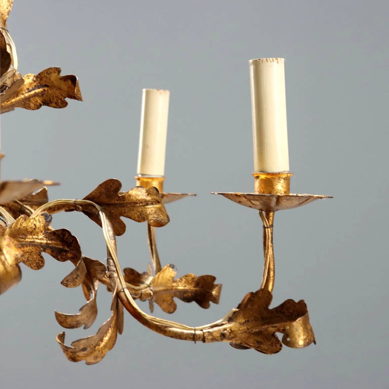 Lustre ancien en fer doré et tôle, Italie, XXe siècle