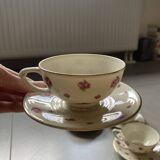 4 porcelain cups and saucers