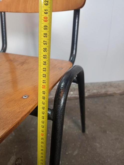 School chair with backrest