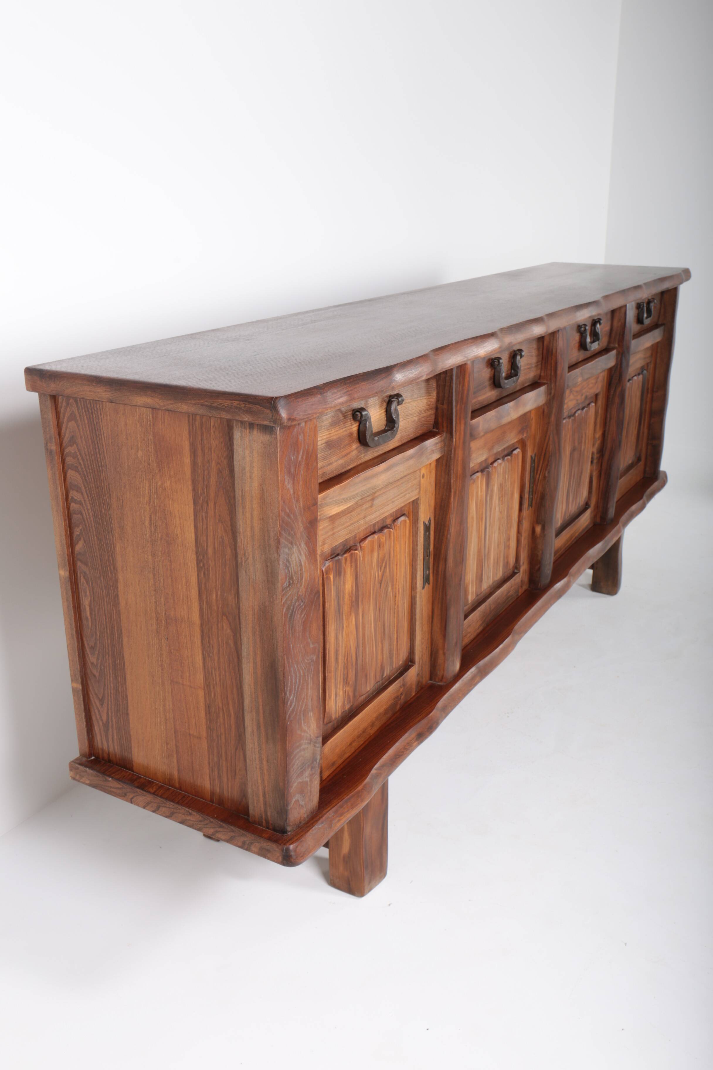 Large brutalist Aranjou sideboard in elm, 1960s