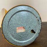 Lampe à poser cocotte années 60 en tôle jaune