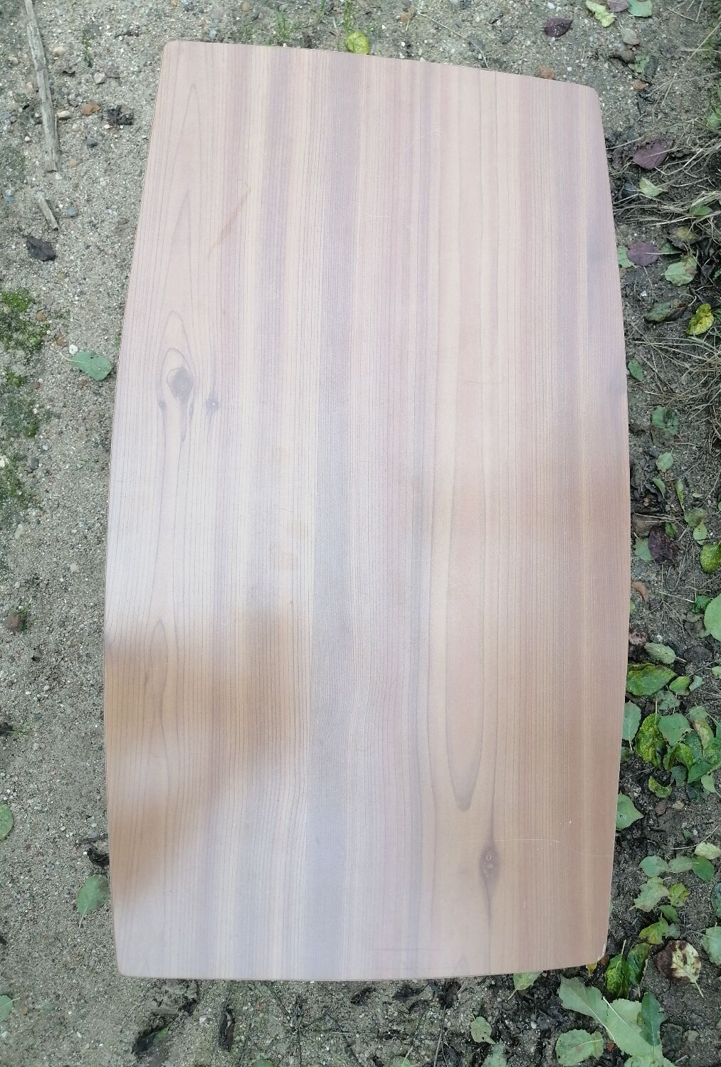 Folding coffee table