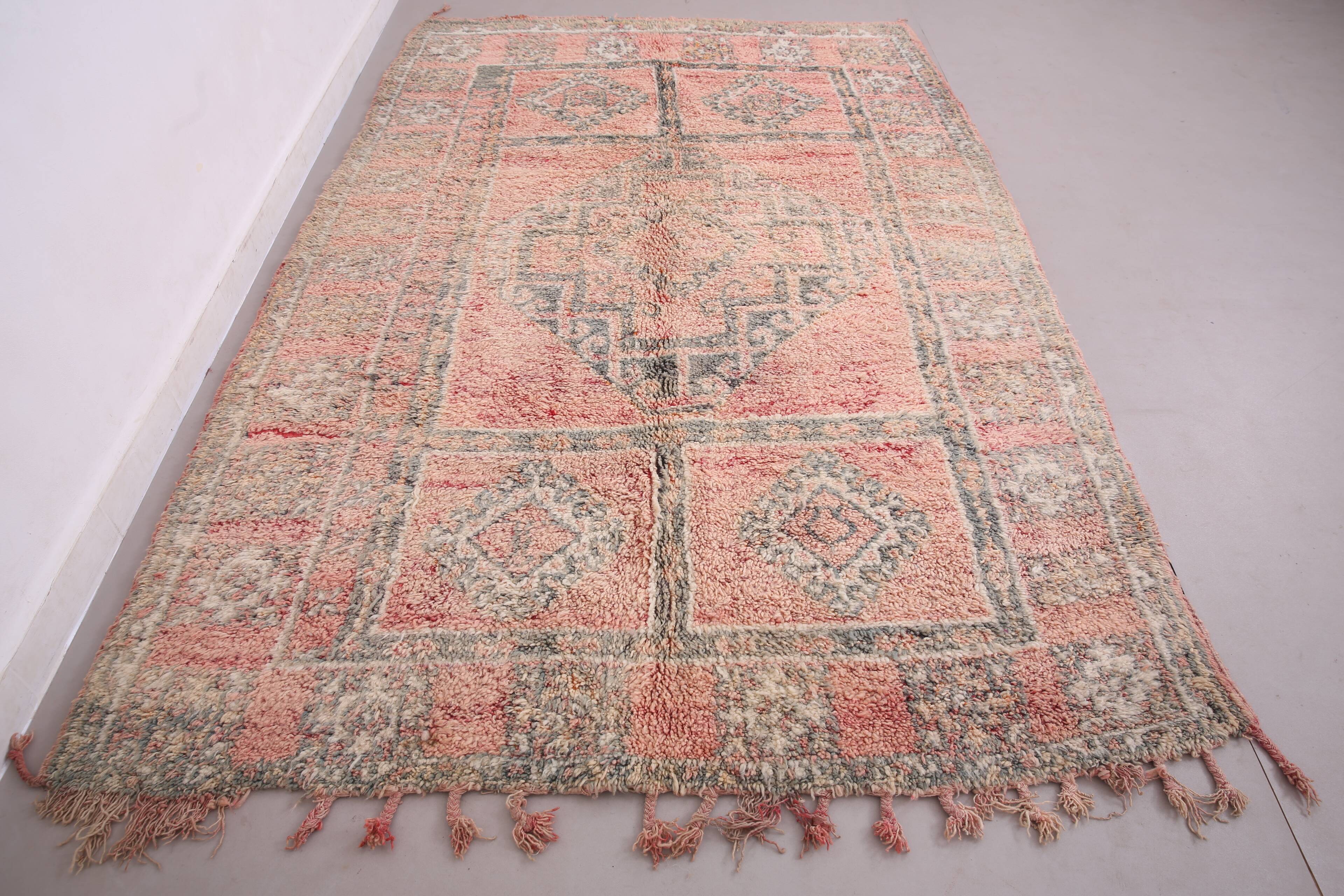 Vintage Boujaad Moroccan Rug 188 x 281 cm – Handmade All Wool Berber Carpet