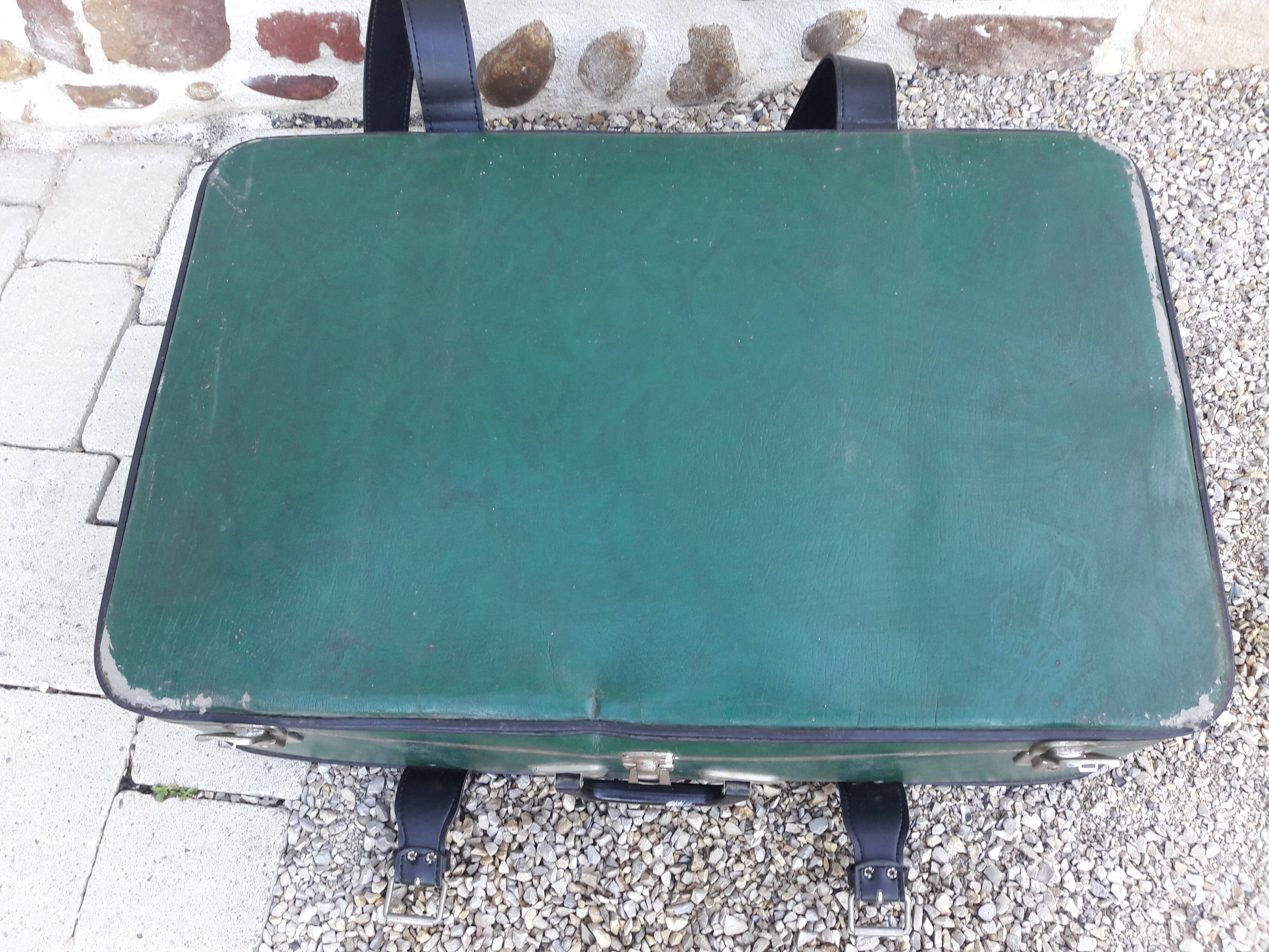 Boiled cardboard suitcase 76x49 cm