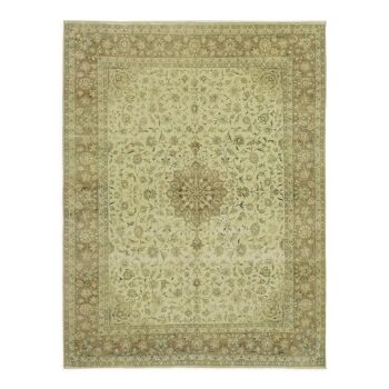Hand-Knotted Persian One of a Kind 1970s 245 cm x 310 cm Beige Wool Carpet