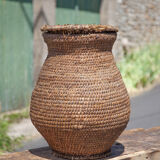 Old basket, burgundy straw and bramble with lid, woven basket
