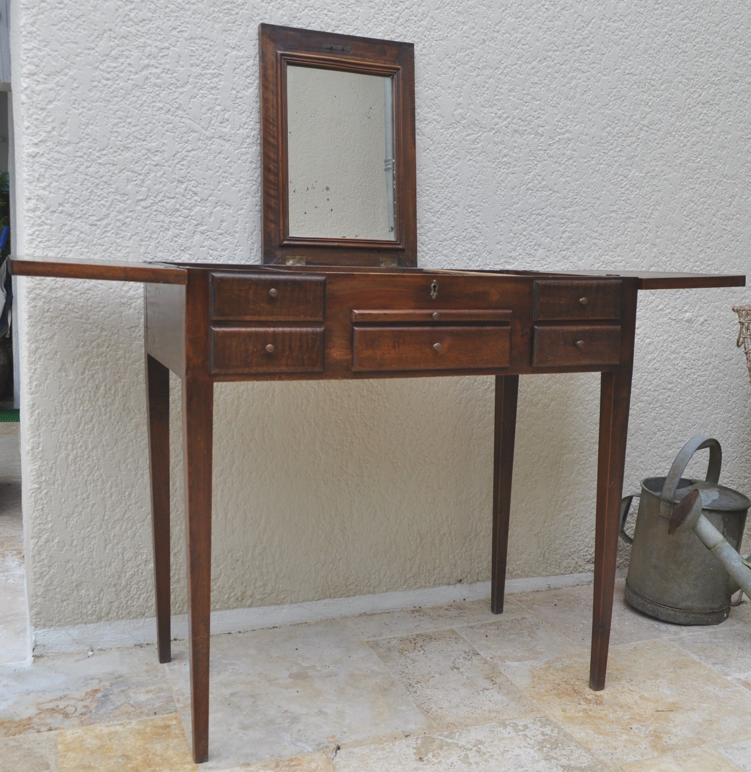 Wooden dressing table feet spindle
