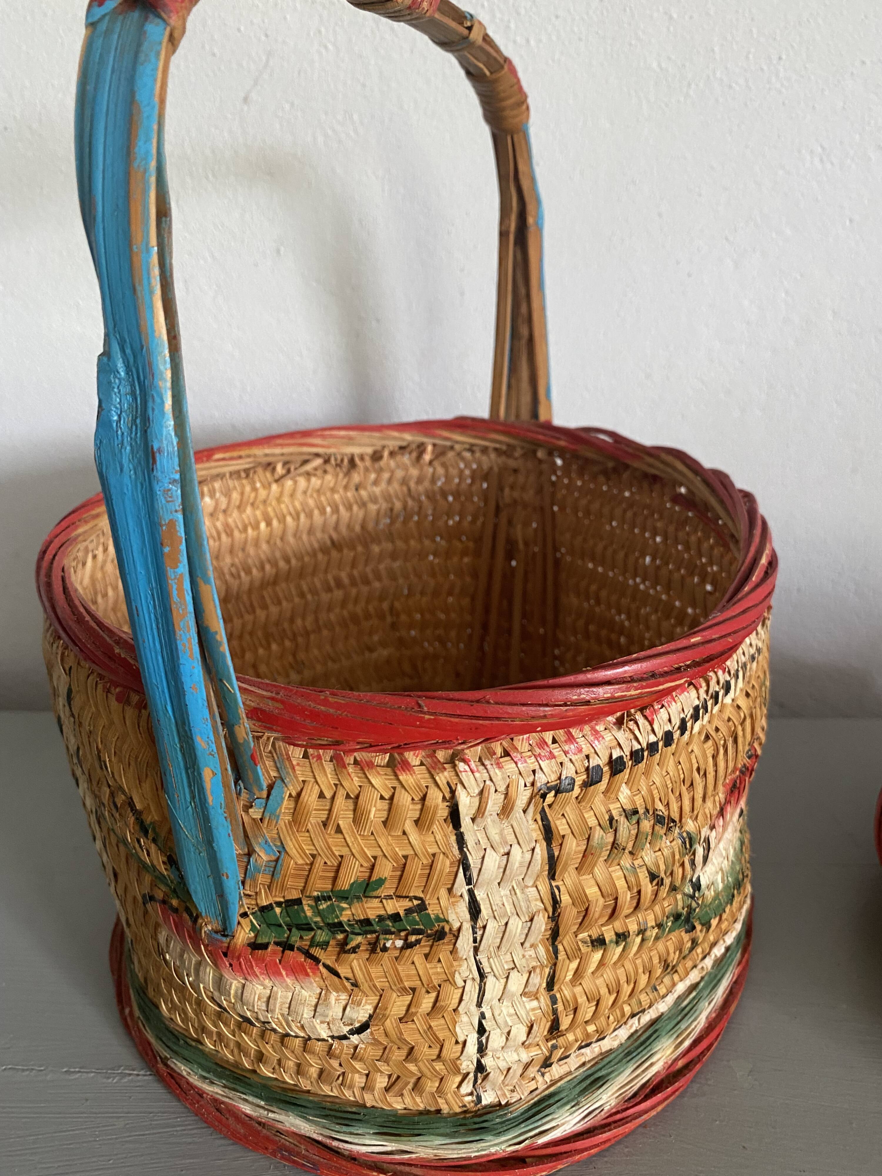 Straw basket, painted decoration, Indonesia
