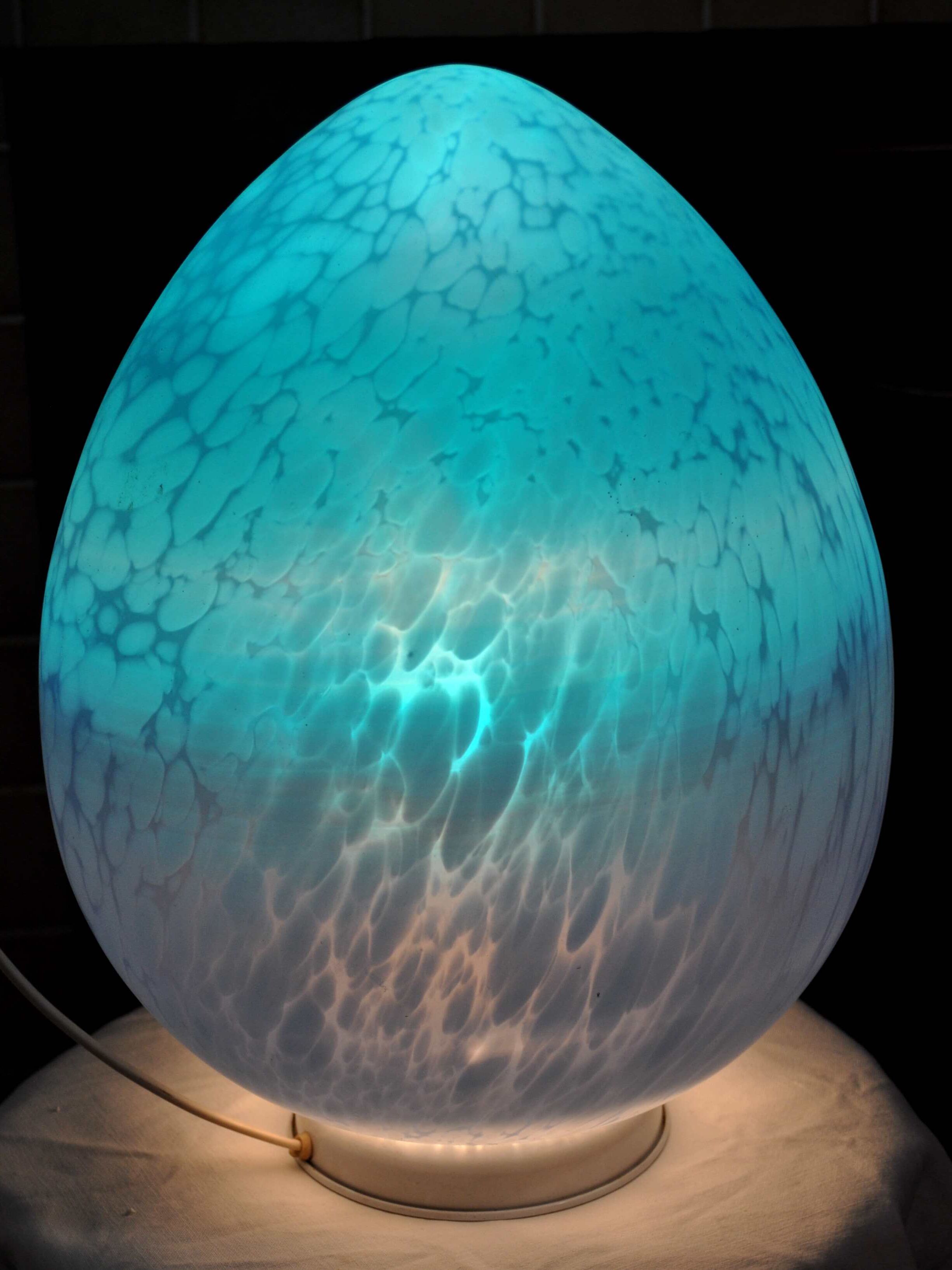 Egg blue speckled atmosphere lamp